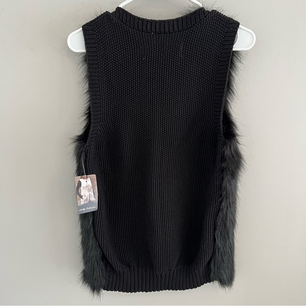 Sebby Collection Faux Fur Vest. - Picture 6 of 14